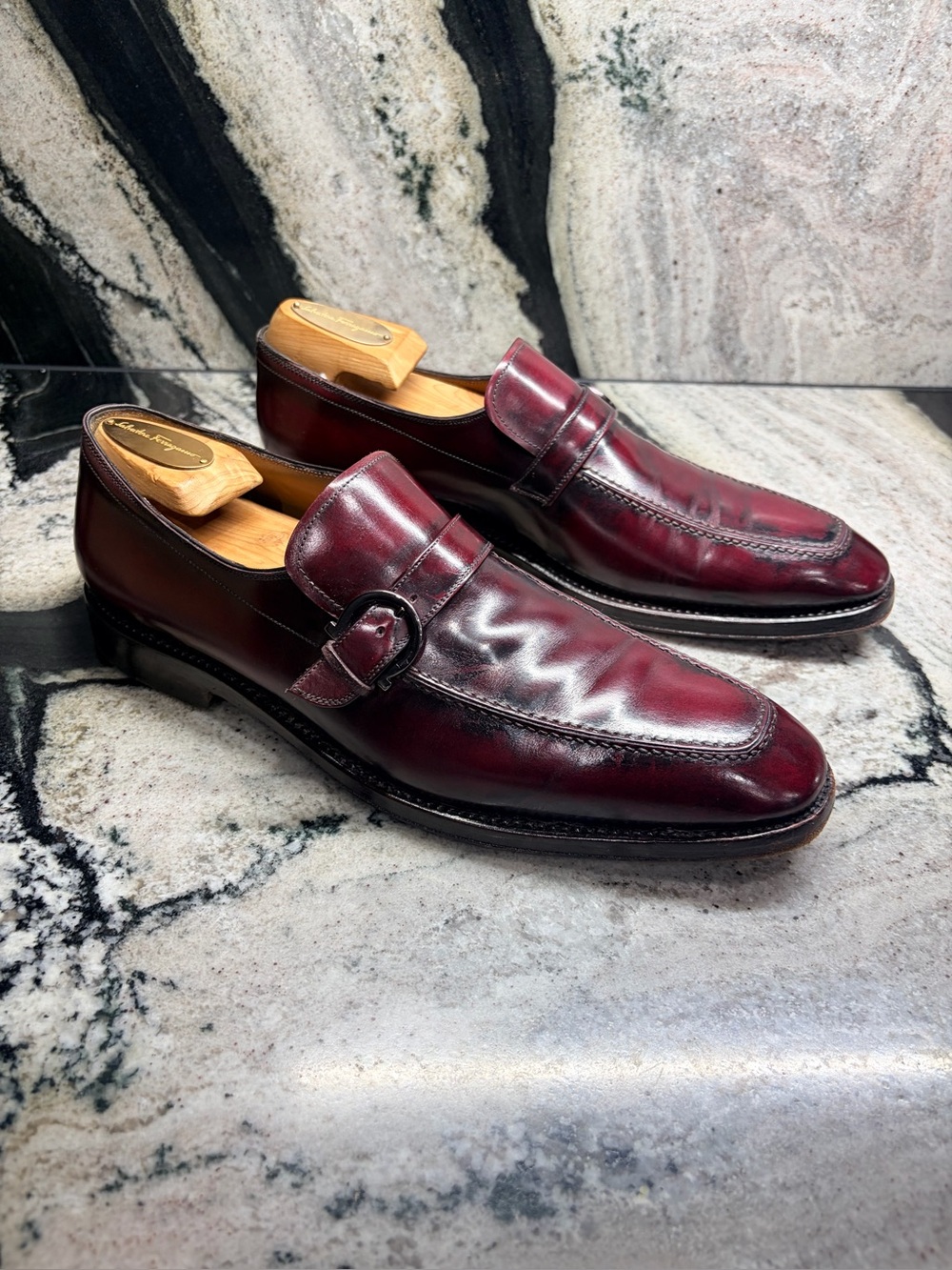 Salvatore Ferragamo Tramezza 10 B Burgundy Leather Monk Strap Loafers Italy